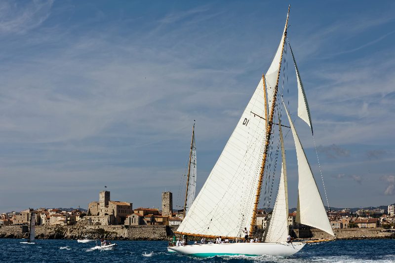 Escape Game extérieur à Antibes : Visite enquête dans la vieille ville