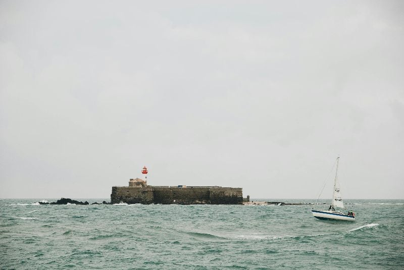 Escape Game extérieur à Cap d'Agde : Visite enquête en ville