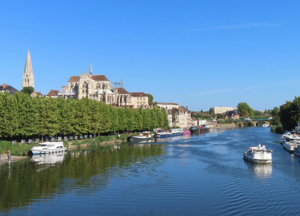 Escape Game extérieur à Auxerre : Visite enquête en ville