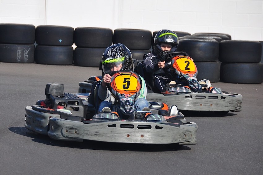 Karting indoor à proximité de Bordeaux pour Team Building 