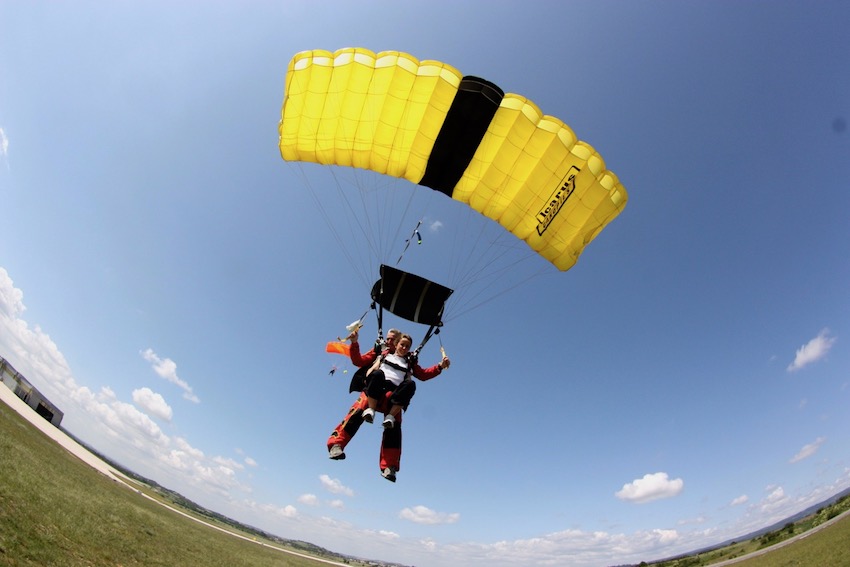 Saut en Parachute à Bouloc près de Toulouse