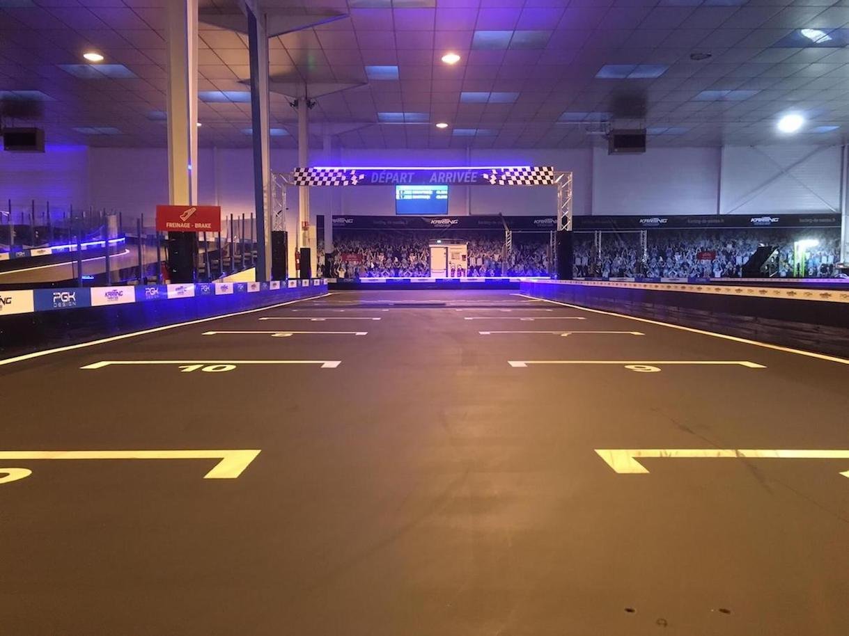 Karting indoor à proximité de Nantes - Team building 