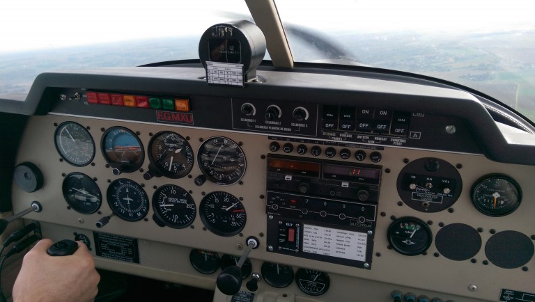 Vol en avion à Lognes près de Paris - 77