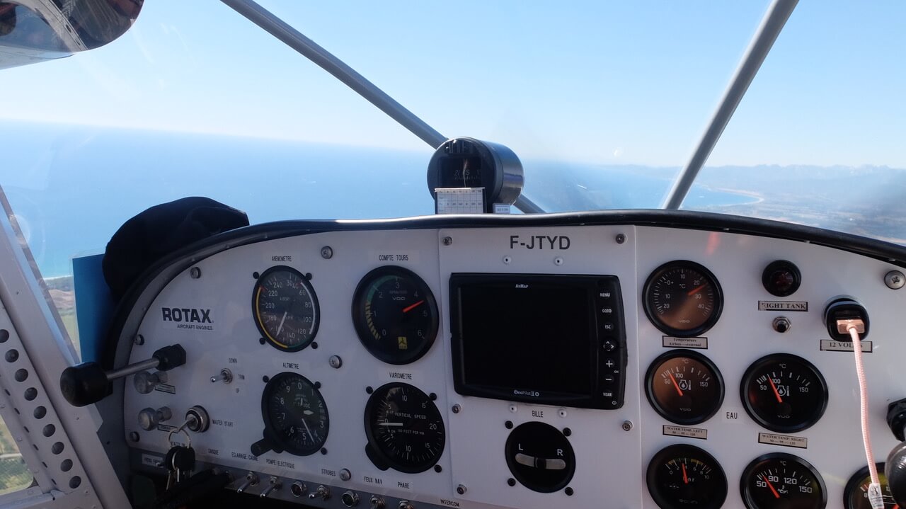 Baptême de l'air en ULM à Valence et initiation au pilotage - Drôme 