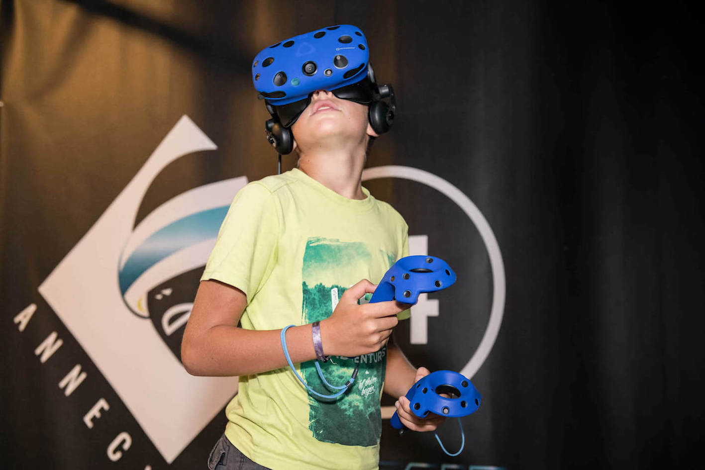 Jeux de tir et shooting en réalité virtuelle à Lyon