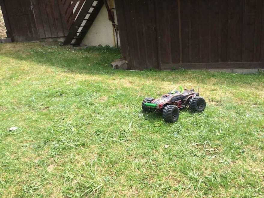 Speed Racing 3D à domicile - Activité en réalité virtuelle 
