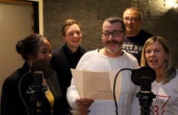 Jouez et enregistrez une chanson dans un studio professionnel et obtenez également une vidéo !
