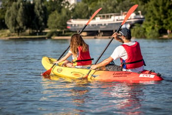 Randonnée encadrée du vieux Lyon en Canoë-Kayak depuis la Saône jusqu'à Confluence