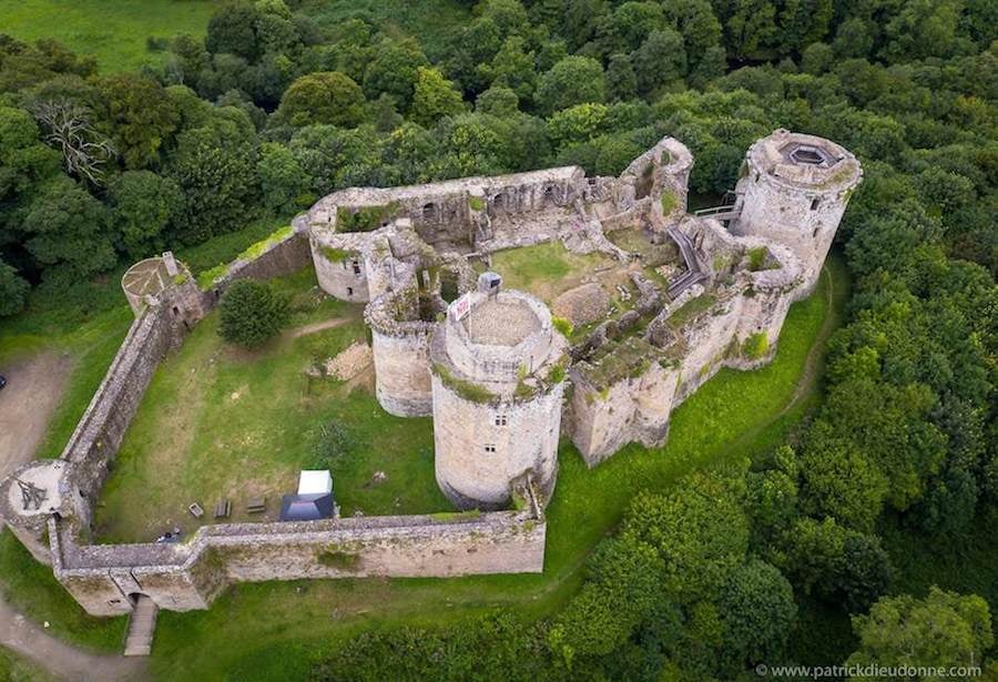 Combats médiévaux ludiques et sportifs en Bretagne