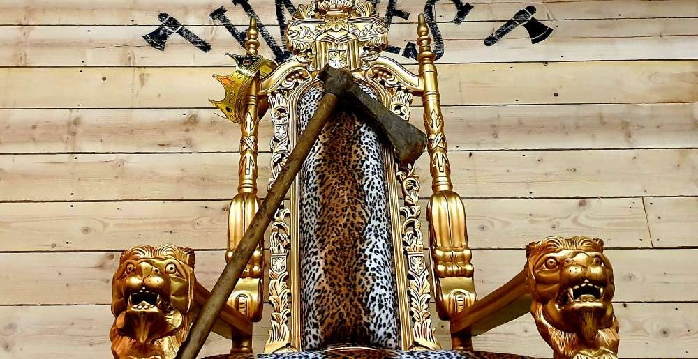 Lancer de haches et couteaux chevronnés à Saint Etienne