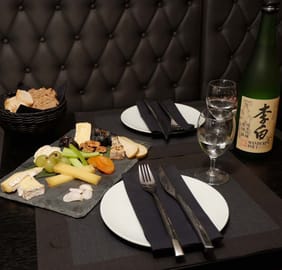 Dégustation de fromages, vins et sakés japonais à Pigalle dans Paris