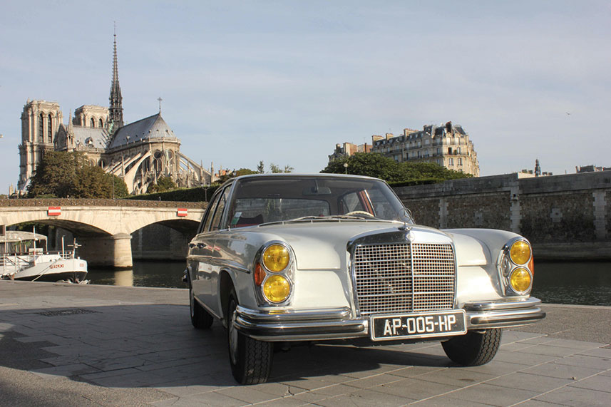 Balade insolite en Mercedes 280 SE de 1970 dans Paris