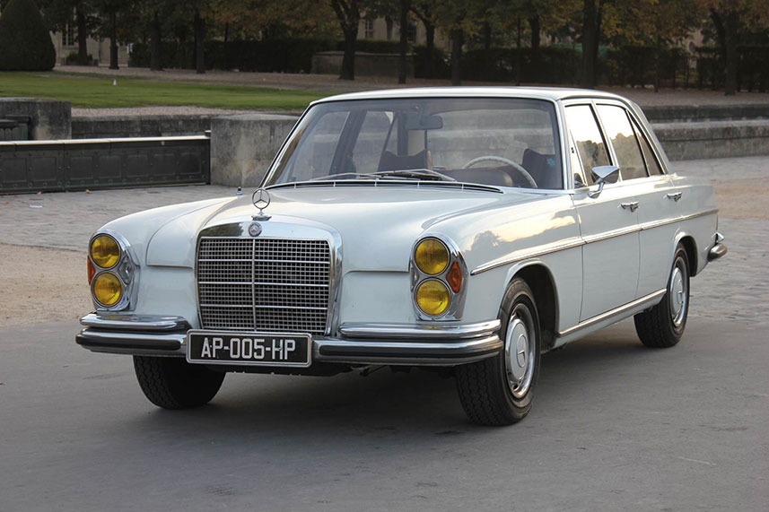 Balade insolite en Mercedes 280 SE de 1970 dans Paris