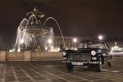 Balade VIP en Peugeot 404 de 1963 à Paris - Rive Gauche