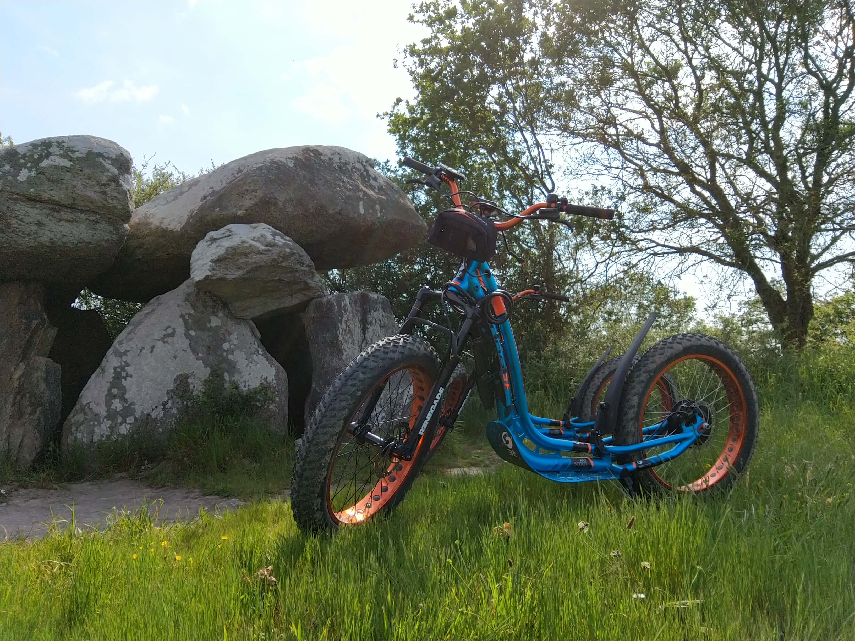 Balades insolites en trottinettes tout-terrain électriques en Guérande 