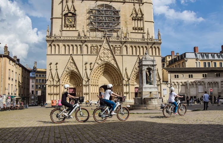 Lyon : visites guidées à vélo électrique