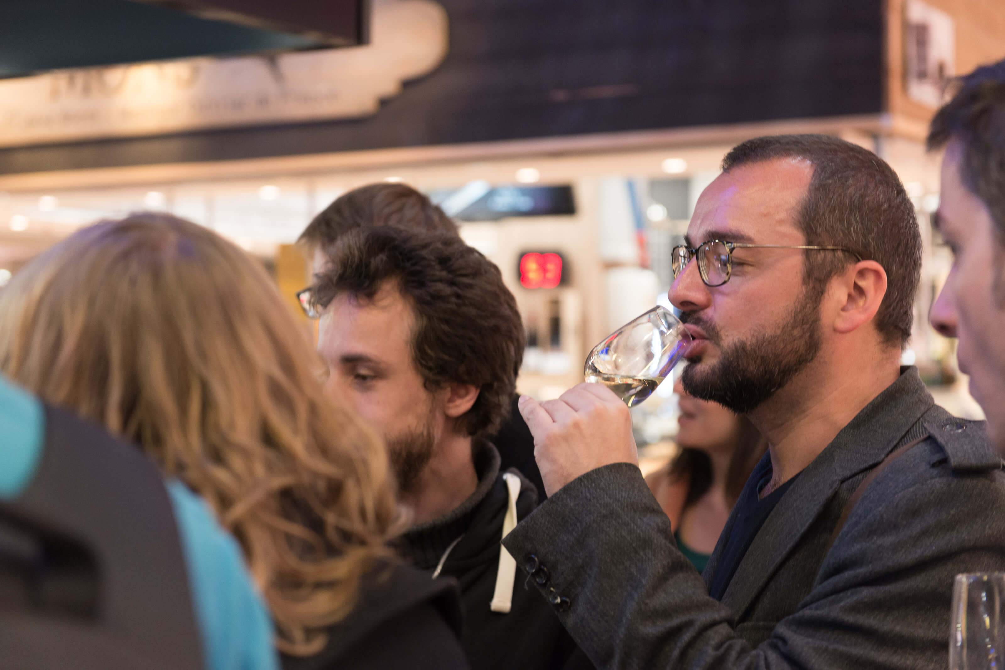 Visite théâtrale et gourmande des Halles Paul Bocuse à Lyon 
